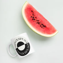 Load image into Gallery viewer, Glossy Magic Mug